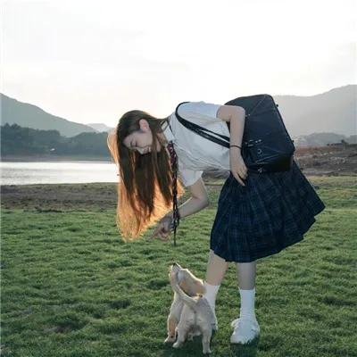 明天、我会成为谁的女友